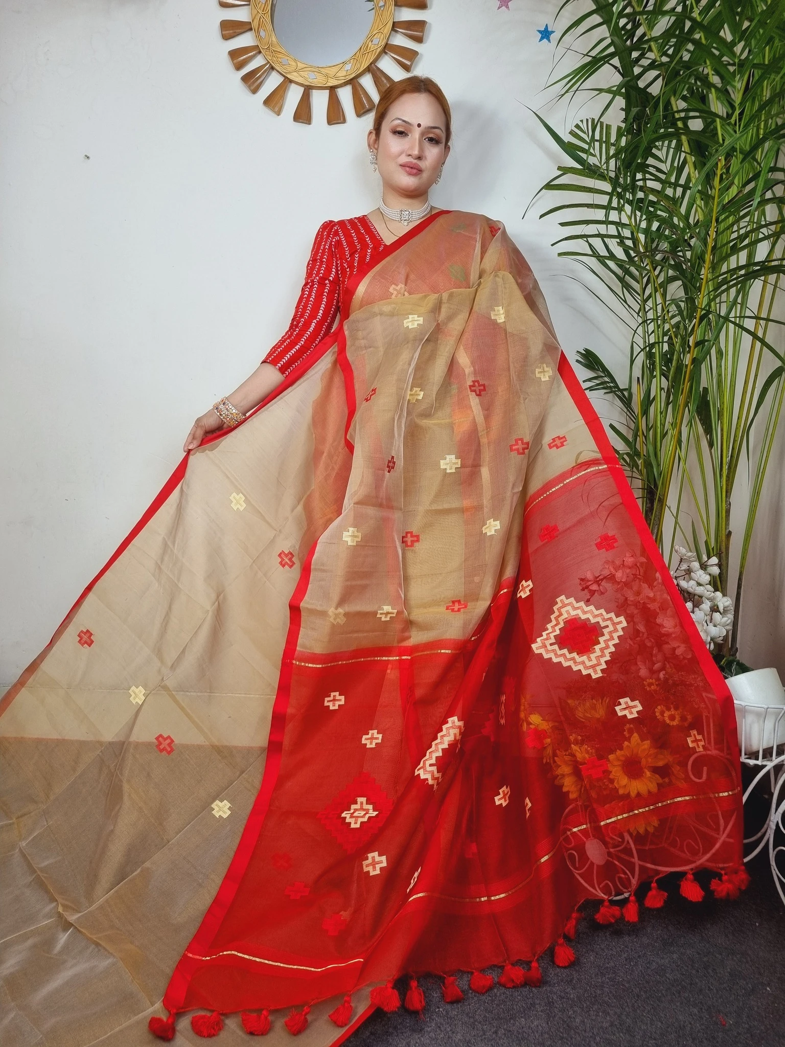 Cream-Red Combination Handloom Gas HalfSilk Saree